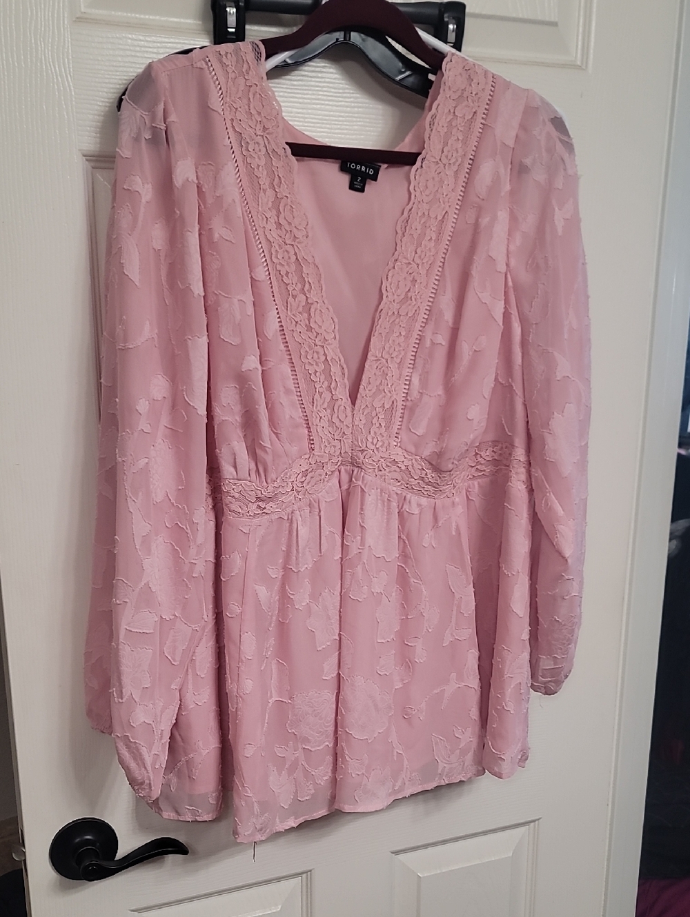 Torrid Blush Pink Floral Lace Top - Picture 2 of 6